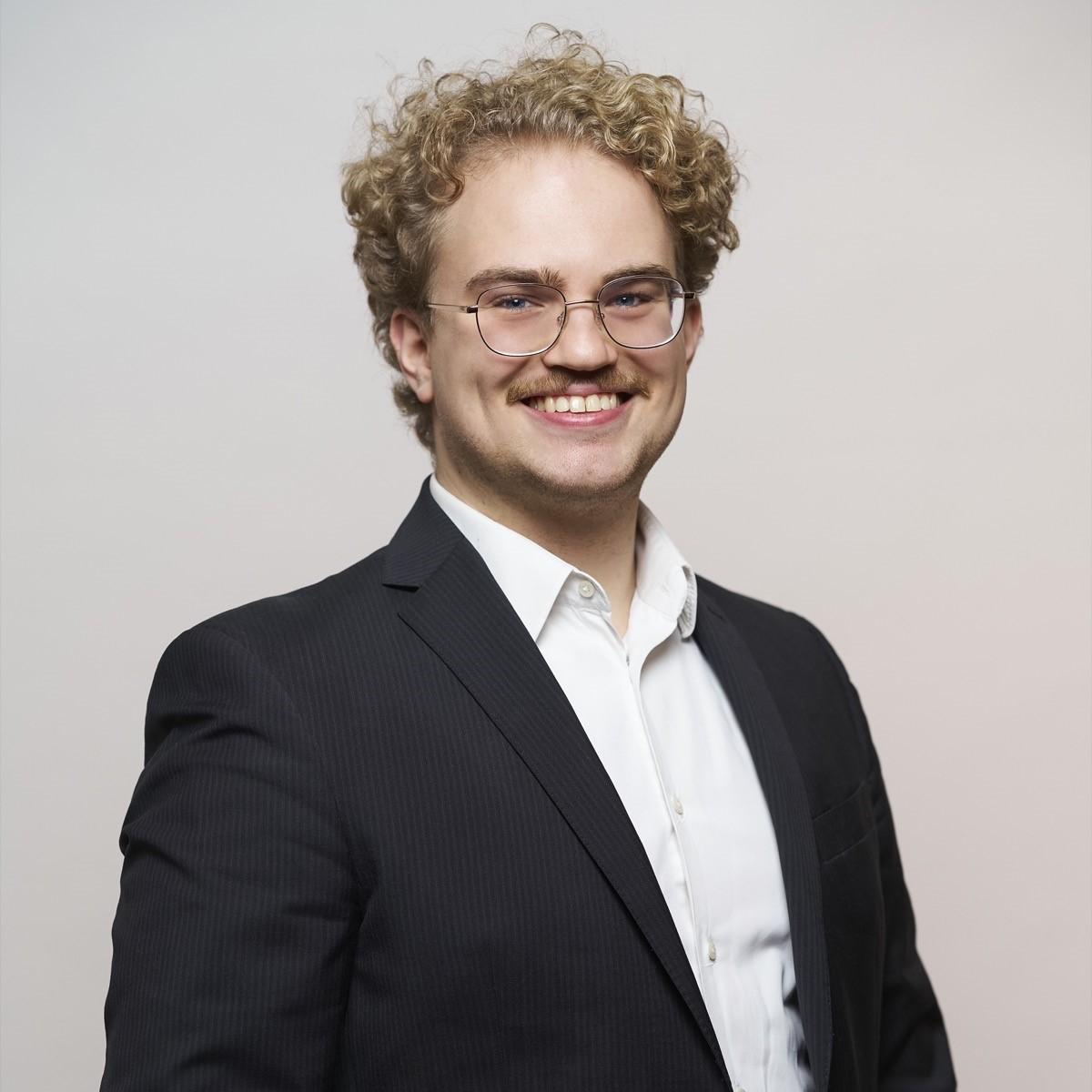 Leon Loschinski