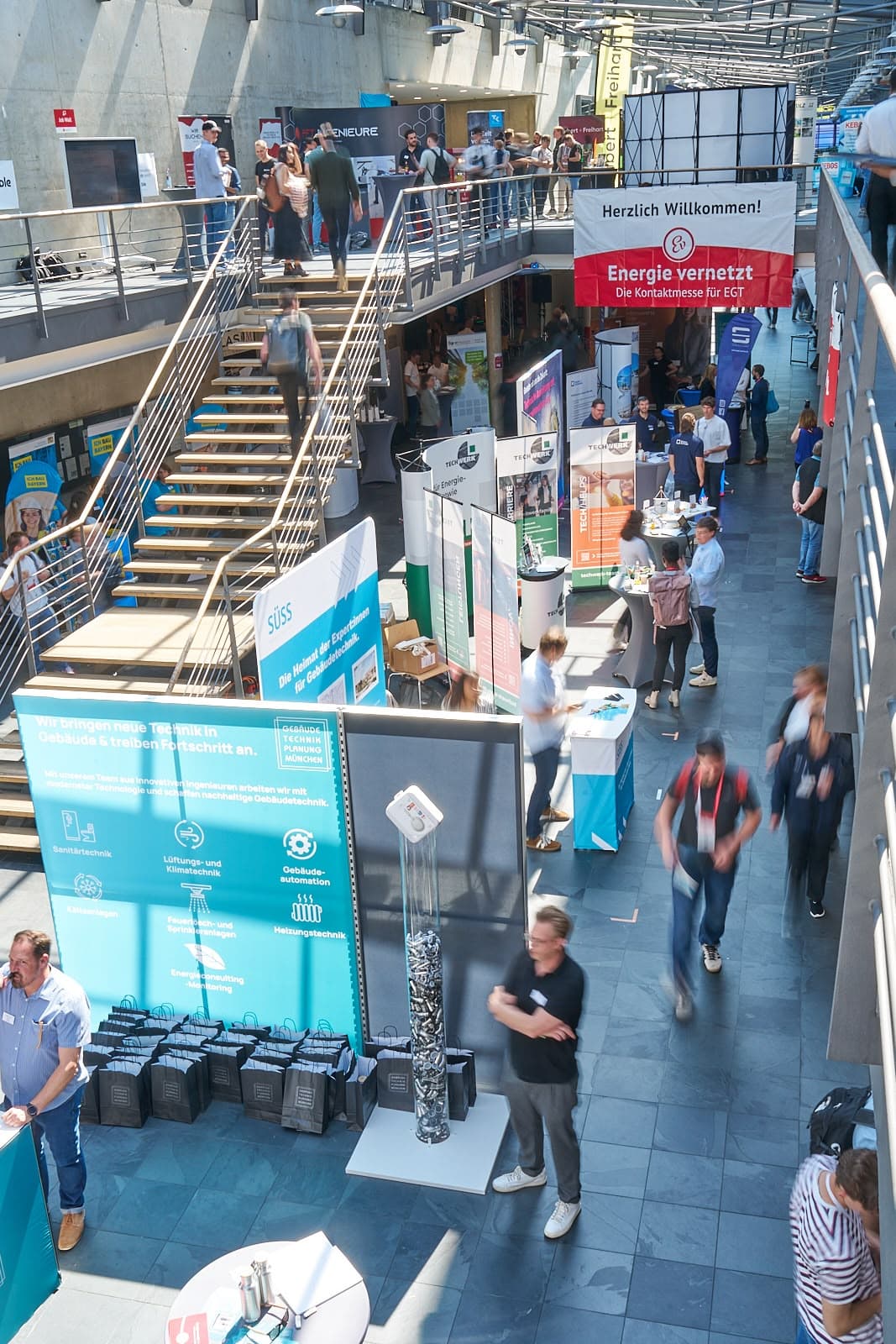 (c) 2025 Julia Bergmeister